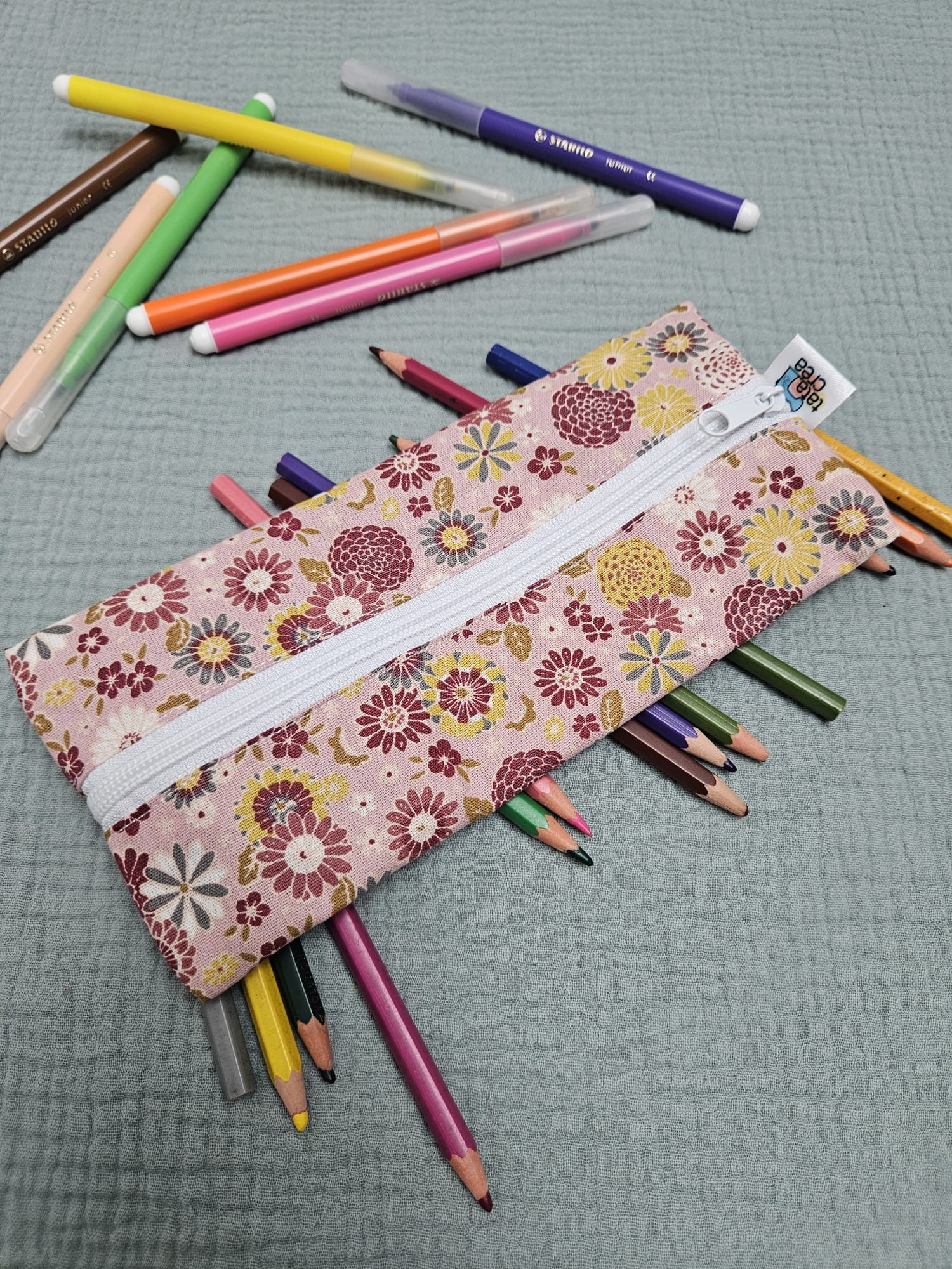 Trousse plate, tissu à motifs misaki rose