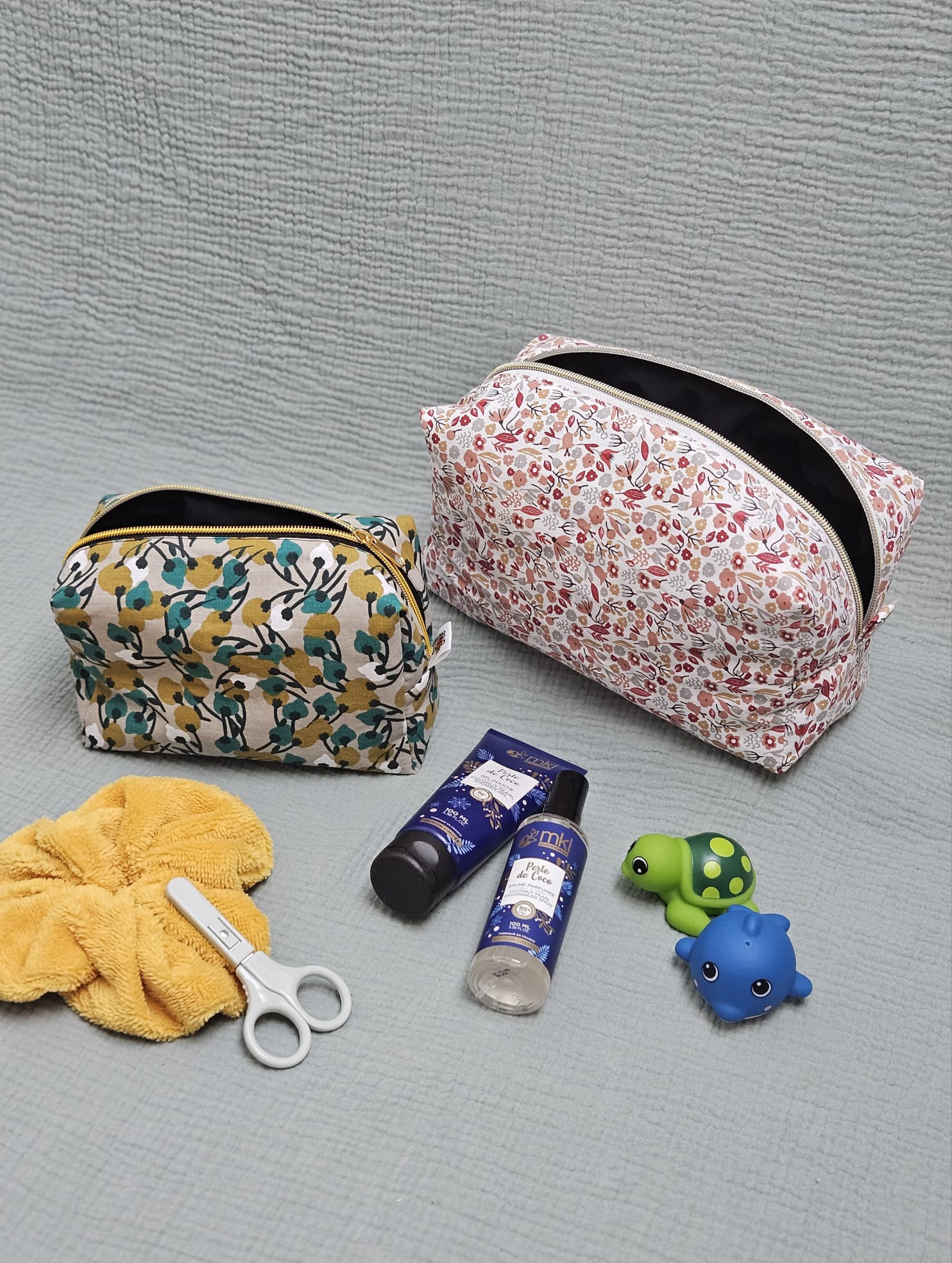 Trousses de toilette moyen et grand modèle – modèle Tata Créa