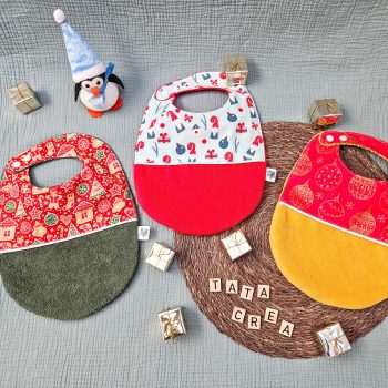 Lot de 3 bavoirs de Noël bébé (4 mois et plus), tissus de Noël et éponges de différentes couleurs assorties – modèle Tata Créa